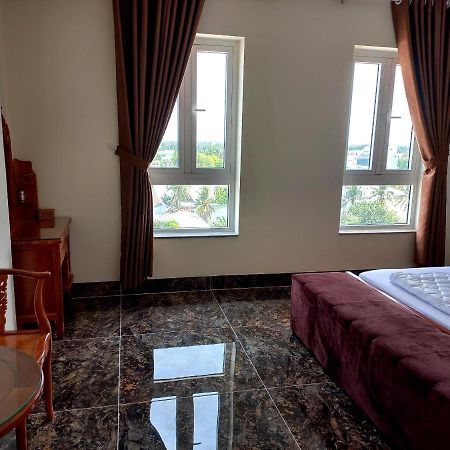 Hotel Khach San Hoang Gia Bac Lieu Zewnętrze zdjęcie