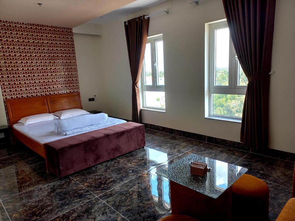 Hotel Khach San Hoang Gia Bac Lieu Zewnętrze zdjęcie